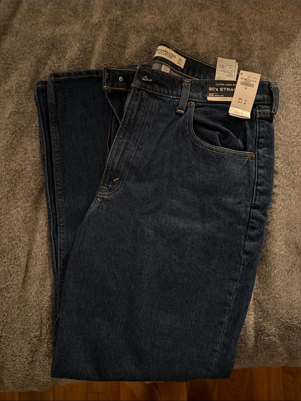 Abercrombie & Fitch Dark Blue High-Rise Women’s Jeans